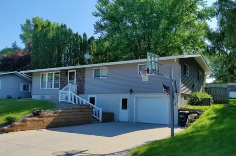 1310 Skyline Dr, Decorah, IA 52101