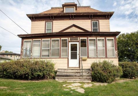 714 Central Ave E, Hampton, IA 50441 photo 1
