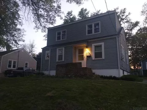 3838 50th St, Des Moines, IA 50310