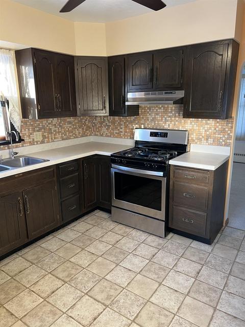 102 Riverview Dr, Decorah, IA 52101 photo 8