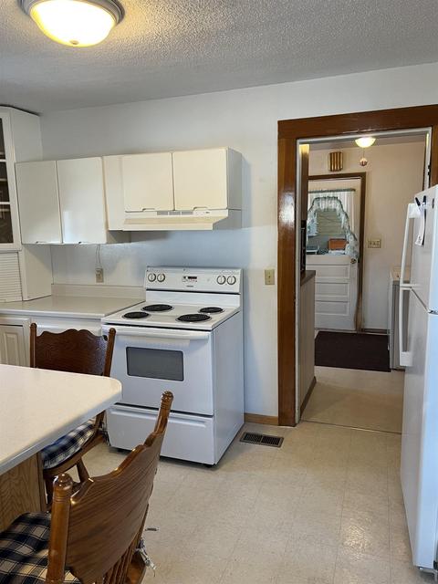 403 Oak St, Sumner, IA 50674 photo 9