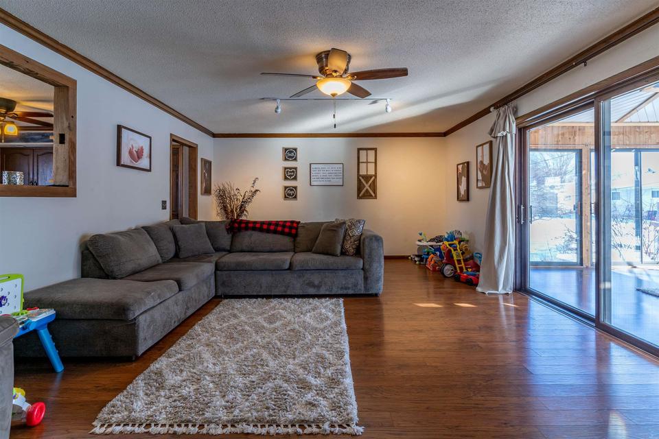  911 Mill St, Traer, IA 50675 photo 4