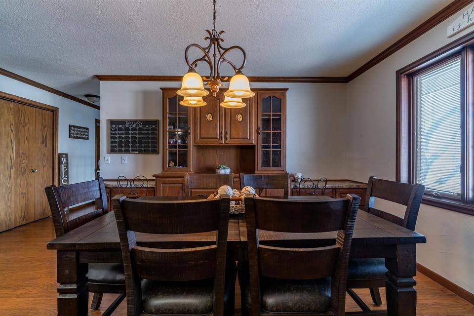  911 Mill St, Traer, IA 50675 photo 12