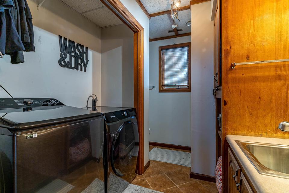  911 Mill St, Traer, IA 50675 photo 25