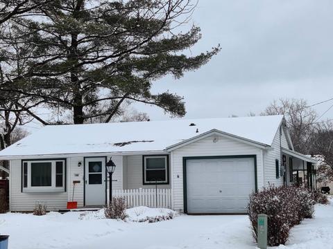 108 Riverview Dr, Decorah, IA 52101 photo 1