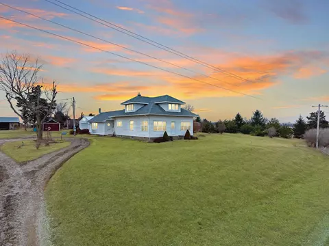 2488 R Ave, Clutier, IA 52217