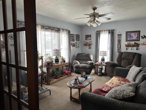 112 S 3rd St, Hazleton, IA 50641 photo 11