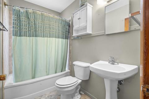 1433 E Mitchell Ave, Waterloo, IA 50702 photo 14