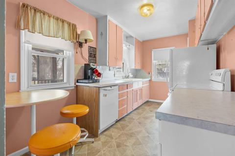 1433 E Mitchell Ave, Waterloo, IA 50702 photo 10