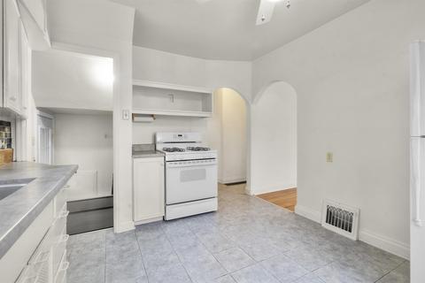 135 Bertch Ave, Waterloo, IA 50702 photo 8