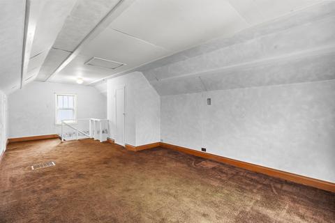 135 Bertch Ave, Waterloo, IA 50702 photo 15