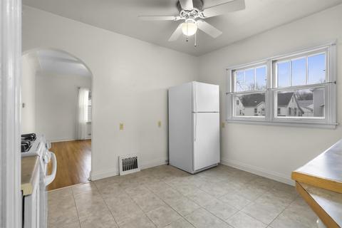 135 Bertch Ave, Waterloo, IA 50702 photo 7