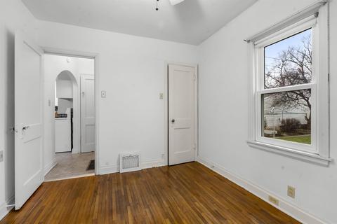 135 Bertch Ave, Waterloo, IA 50702 photo 11