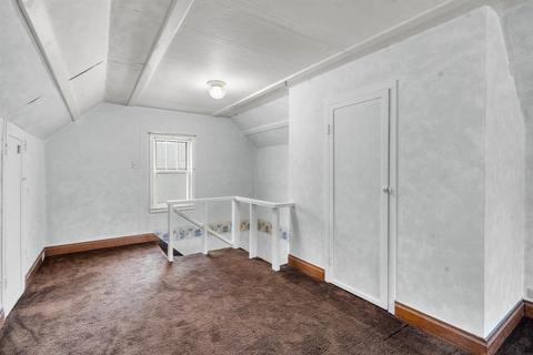 135 Bertch Ave, Waterloo, IA 50702 photo 14