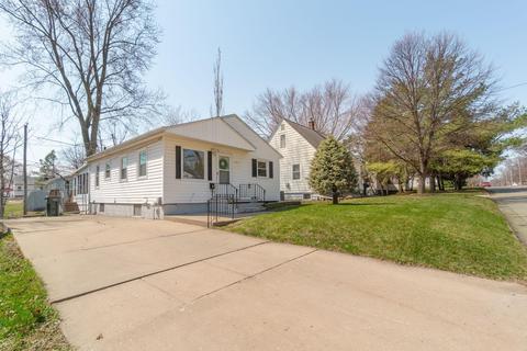 1217 Upton Ave, Waterloo, IA 50701 photo 2