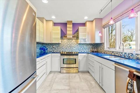 204 Lambeth Rd, Waterloo, IA 50701 photo 9