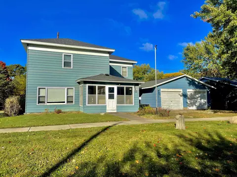 510 S Main Street St, Fayette, IA 52142