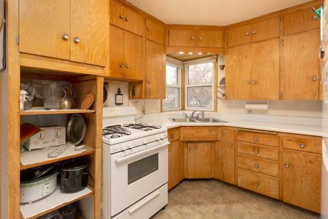 936 E Mitchell Ave, Waterloo, IA 50702 photo 7