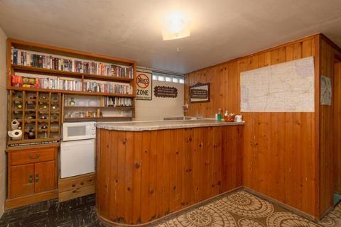 936 E Mitchell Ave, Waterloo, IA 50702 photo 17
