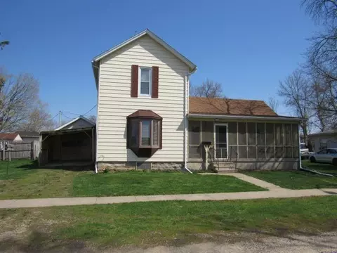 107 Fulton St, Olin, IA 52320