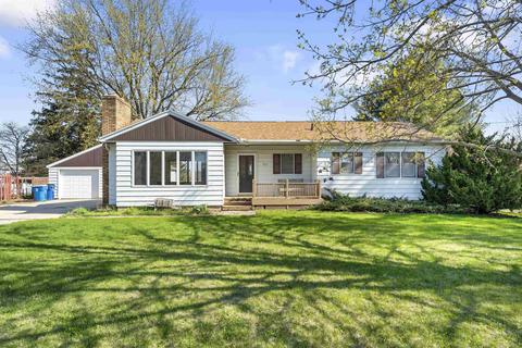 127 Lowder Rd, Waterloo, IA 50703