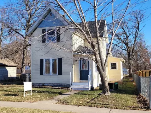 123 5th Ave SW, Oelwein, IA 50662