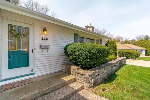 244 Windsor Dr, Waterloo, IA 50701 photo 3