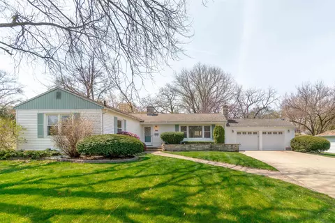 244 Windsor Dr, Waterloo, IA 50701 photo 1