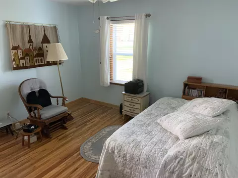 1161 E Mitchell Ave, Waterloo, IA 50702 photo 4