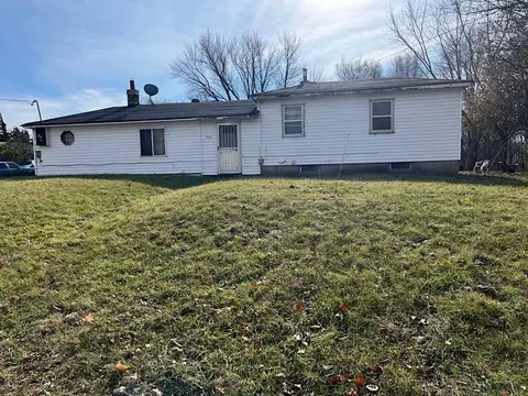 1502 Shultz St, Waterloo, IA 50707 photo 2