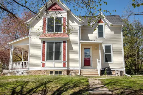1322 Clay St, Cedar Falls, IA 50613