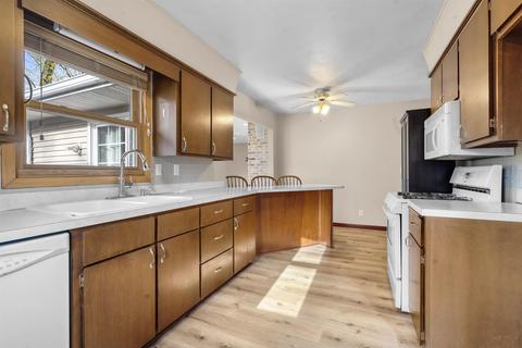 1919 Upton Ave, Waterloo, IA 50701 photo 6