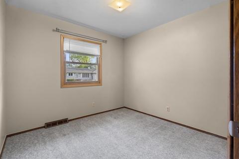 1919 Upton Ave, Waterloo, IA 50701 photo 15