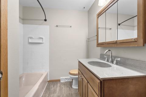 1919 Upton Ave, Waterloo, IA 50701 photo 10