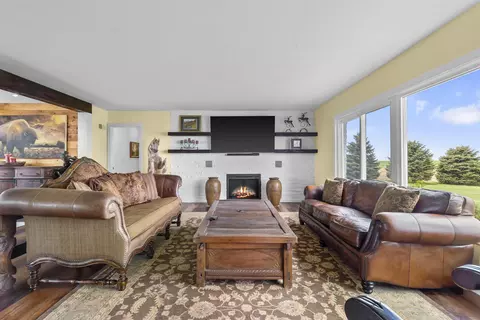 1756 65th St, Garrison, IA 52229 photo 5