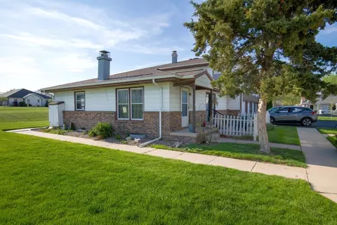 4936 Fostoria Dr, Waterloo, IA 50701