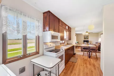 607 E 13th St, Vinton, IA 52349 photo 13
