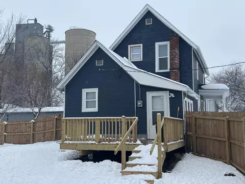 234 E Monroe, Winthrop, IA 50682
