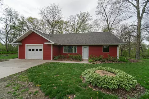 2295 30th St, Ackley, IA 50601