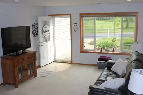 2109 Cassi Rdg, Waterloo, IA 50701 photo 7