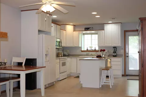 2109 Cassi Rdg, Waterloo, IA 50701 photo 8