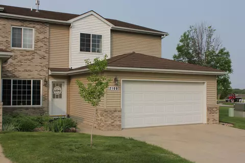2109 Cassi Rdg, Waterloo, IA 50701 photo 1