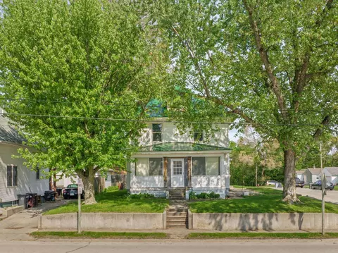 1506 5th St, Gilbertville, IA 50634