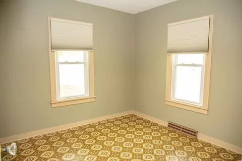 614 3rd St, Plainfield, IA 50666 photo 5