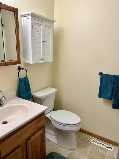 809 River St, Decorah, IA 52101 photo 12