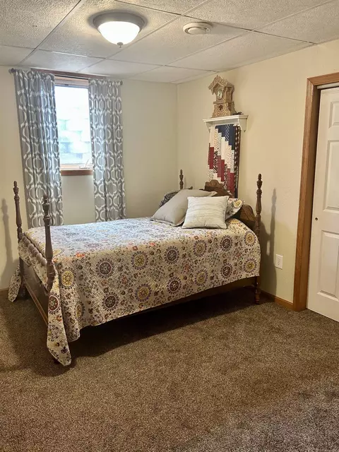 809 River St, Decorah, IA 52101 photo 18