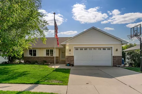 4923 Quesada Ave, Cedar Falls, IA 50613