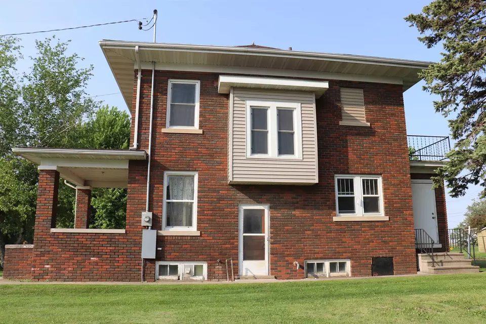  100 S West St, Ossian, IA 52161 photo 2