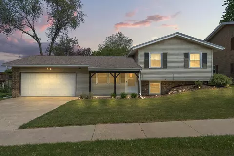 119 Balboa Ave, Cedar Falls, IA 50613