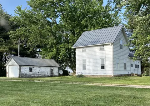10409 Bishop Rd, La Porte City, IA 50651